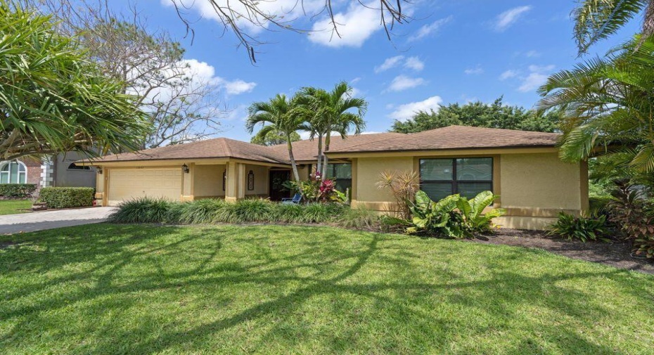 13683 Staimford Drive, Wellington, Florida 33414, 4 Bedrooms Bedrooms, ,2 BathroomsBathrooms,Residential Lease,For Rent,Staimford,RX-10963387