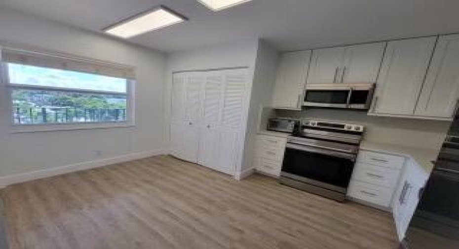 6650 S Oriole Boulevard Unit 4080, Delray Beach, Florida 33446, 2 Bedrooms Bedrooms, ,2 BathroomsBathrooms,Residential Lease,For Rent,Oriole,4,RX-10964542