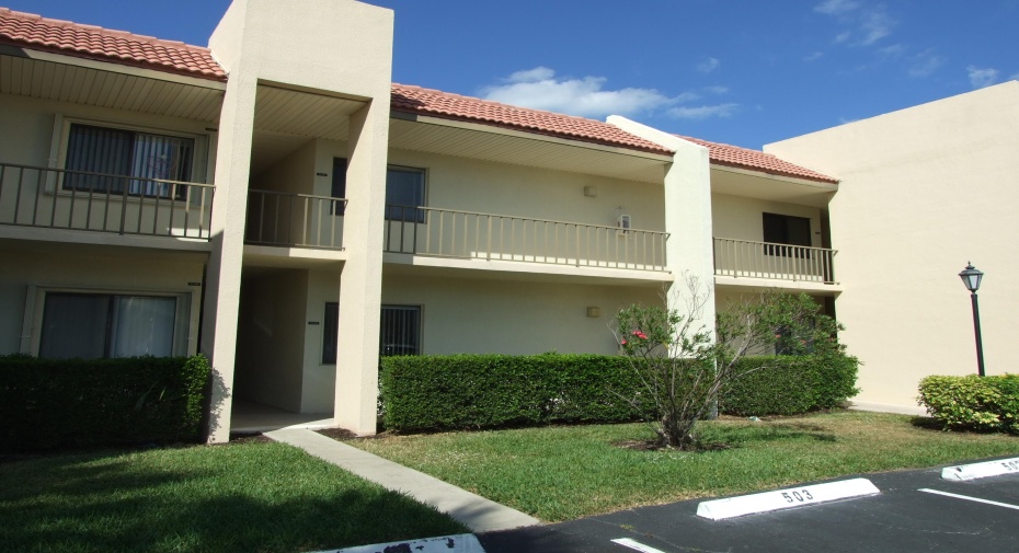 1605 S Us Highway 1 Unit 203 V4, Jupiter, Florida 33477, 1 Bedroom Bedrooms, ,1 BathroomBathrooms,Residential Lease,For Rent,Us Highway 1,2,RX-10966594