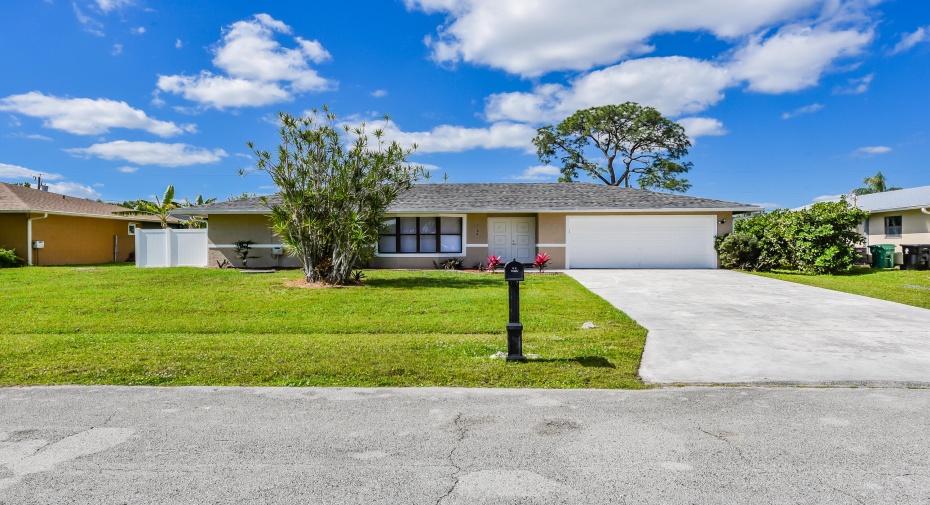 1168 SE Clifton Lane, Port Saint Lucie, Florida 34983, 3 Bedrooms Bedrooms, ,2 BathroomsBathrooms,Residential Lease,For Rent,Clifton,1,RX-10971211