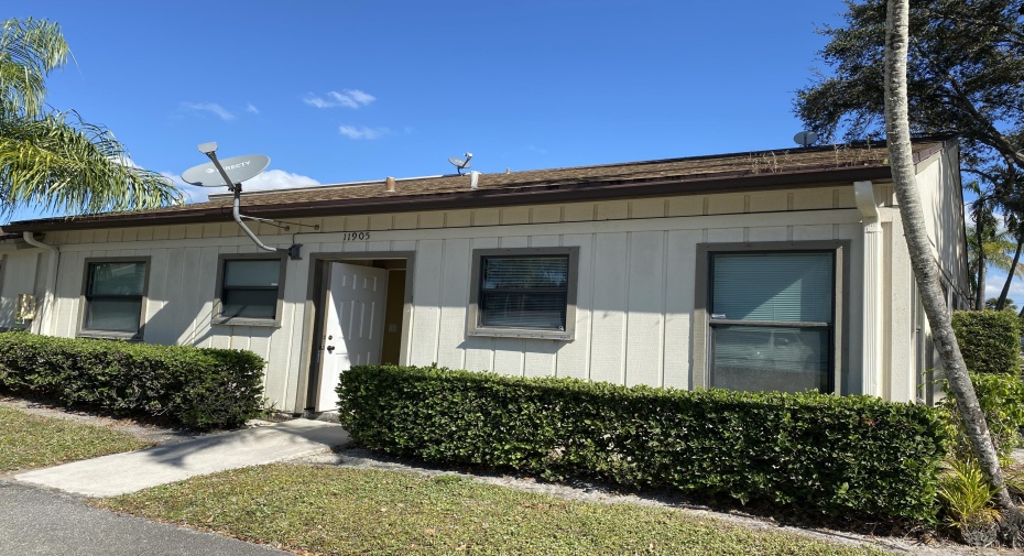 11905 Sturbridge Lane, Wellington, Florida 33414, 2 Bedrooms Bedrooms, ,2 BathroomsBathrooms,Residential Lease,For Rent,Sturbridge,1,RX-10973458