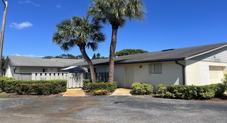 1567 Pheasant Walk Unit Apt C, Fort Pierce, Florida 34950, 2 Bedrooms Bedrooms, ,2 BathroomsBathrooms,A,For Sale,Pheasant Walk,RX-10925137