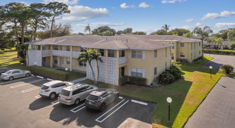 1021 Del Aire Court Unit 204, Delray Beach, Florida 33445, 2 Bedrooms Bedrooms, ,2 BathroomsBathrooms,Residential Lease,For Rent,Del Aire,2,RX-10974831