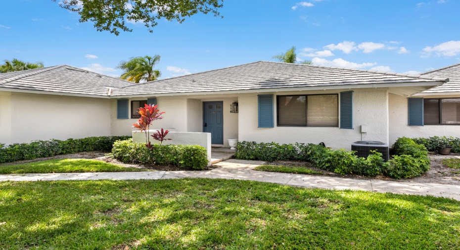116 Club Drive, Palm Beach Gardens, Florida 33418, 2 Bedrooms Bedrooms, ,2 BathroomsBathrooms,Residential Lease,For Rent,Club,1,RX-10975083