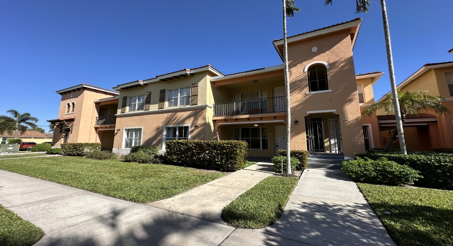 3549 Forest Hill Boulevard Unit 19, Palm Springs, Florida 33406, 2 Bedrooms Bedrooms, ,2 BathroomsBathrooms,Residential Lease,For Rent,Forest Hill,1,RX-10976022