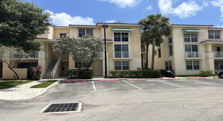 4822 Chancellor Drive Unit 10, Jupiter, Florida 33458, 2 Bedrooms Bedrooms, ,2 BathroomsBathrooms,Residential Lease,For Rent,Chancellor,1,RX-10975363
