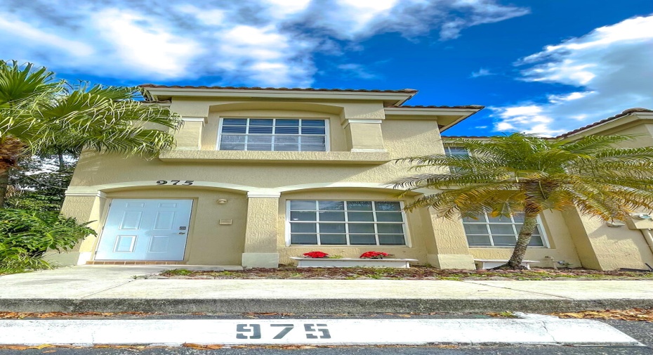 975 Summit Lake Drive, West Palm Beach, Florida 33406, 3 Bedrooms Bedrooms, ,2 BathroomsBathrooms,Residential Lease,For Rent,Summit Lake,1,RX-10976778