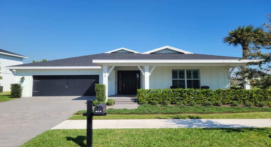 914 Sweetgrass Street, Loxahatchee, Florida 33470, 4 Bedrooms Bedrooms, ,3 BathroomsBathrooms,Residential Lease,For Rent,Sweetgrass,1,RX-10976868