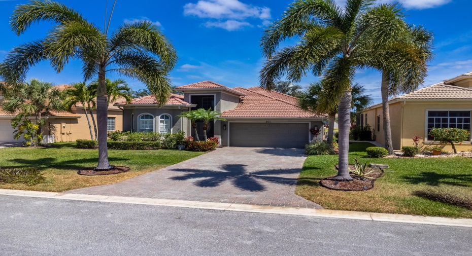 351 NW Stratford Lane, Port Saint Lucie, Florida 34983, 3 Bedrooms Bedrooms, ,2 BathroomsBathrooms,Residential Lease,For Rent,Stratford,RX-10977203