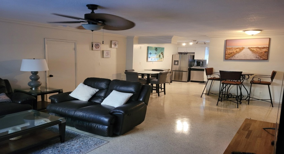 1938 NE 7th Street Unit 4, Deerfield Beach, Florida 33441, 2 Bedrooms Bedrooms, ,1 BathroomBathrooms,Residential Lease,For Rent,7th,1,RX-10978434