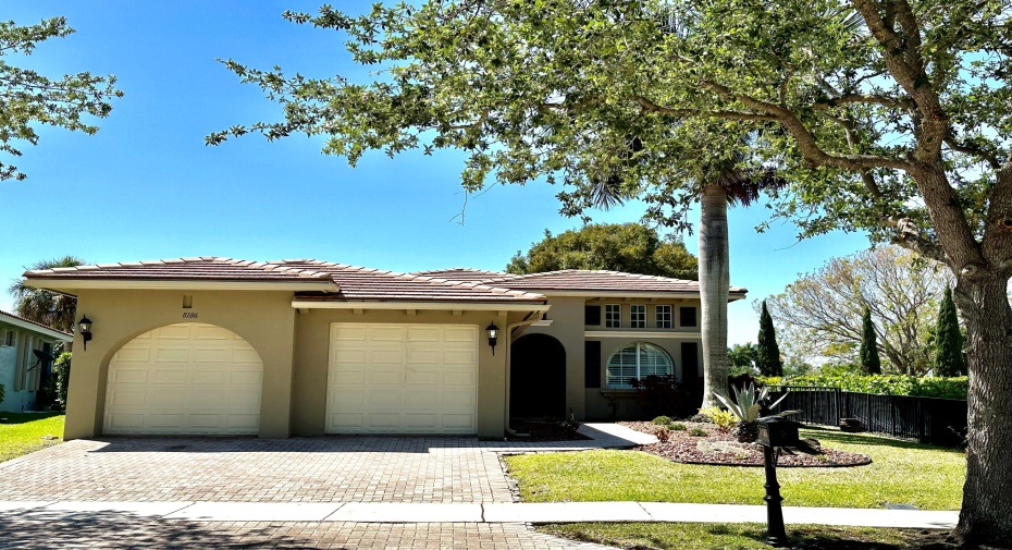 8186 NW 105 Lane, Parkland, Florida 33076, 3 Bedrooms Bedrooms, ,2 BathroomsBathrooms,Residential Lease,For Rent,105,RX-10978539
