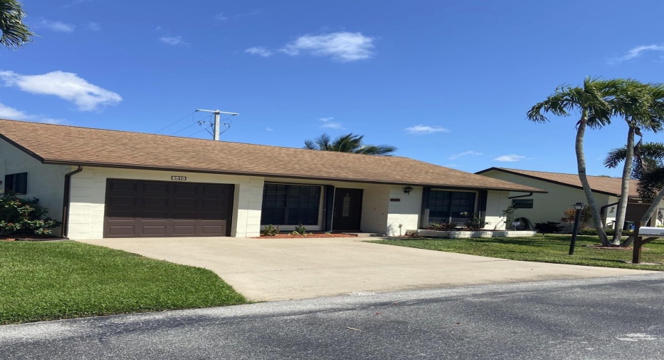 6510 Olivewood Circle, Greenacres, Florida 33463, 2 Bedrooms Bedrooms, ,2 BathroomsBathrooms,Residential Lease,For Rent,Olivewood,RX-10979479