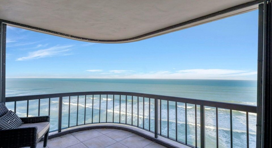 5380 Ocean Drive Unit 22-D, Singer Island, Florida 33404, 3 Bedrooms Bedrooms, ,3 BathroomsBathrooms,Residential Lease,For Rent,Ocean,22,RX-10979655