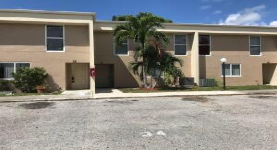 2800 Georgia Avenue, West Palm Beach, Florida 33405, 2 Bedrooms Bedrooms, ,1 BathroomBathrooms,Residential Lease,For Rent,Georgia,1,RX-10980736