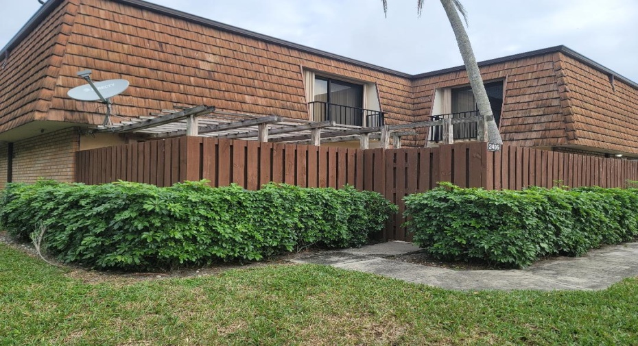 2406 24th Lane, Greenacres, Florida 33463, 2 Bedrooms Bedrooms, ,2 BathroomsBathrooms,Townhouse,For Sale,24th,1,RX-10946348