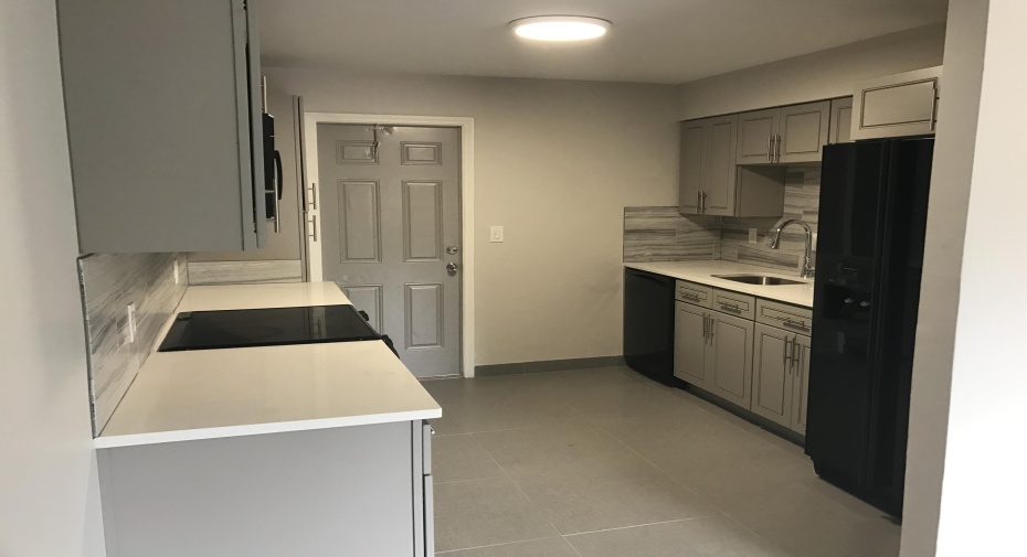 142 SW 8th Avenue Unit Apt C, Delray Beach, Florida 33444, 2 Bedrooms Bedrooms, ,1 BathroomBathrooms,Residential Lease,For Rent,8th,2,RX-10981310