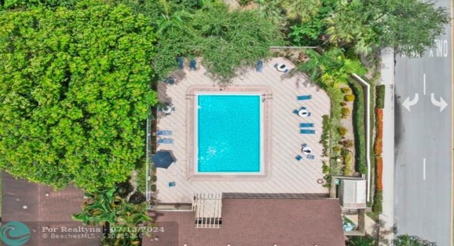 Areal View of Clubhouse and Pool