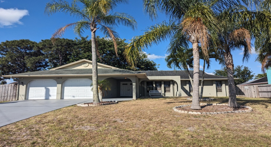 1622 SE Fallon Drive, Port Saint Lucie, Florida 34983, 3 Bedrooms Bedrooms, ,2 BathroomsBathrooms,Residential Lease,For Rent,Fallon,RX-10982025
