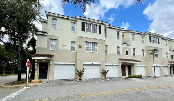 5920 W Sample Road Unit 202, Coral Springs, Florida 33067, 3 Bedrooms Bedrooms, ,2 BathroomsBathrooms,Residential Lease,For Rent,Sample,2,RX-10984037