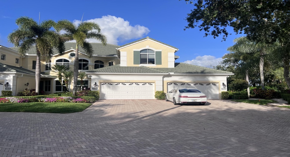 118 Palm Point Circle Unit D, Palm Beach Gardens, Florida 33418, 2 Bedrooms Bedrooms, ,2 BathroomsBathrooms,Residential Lease,For Rent,Palm Point,2,RX-10984529