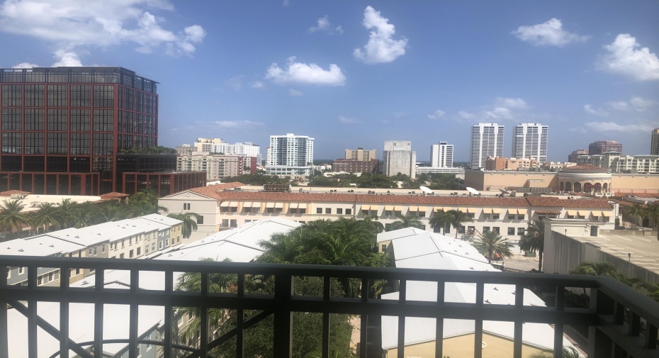 403 S Sapodilla Avenue Unit 811, West Palm Beach, Florida 33401, 2 Bedrooms Bedrooms, ,2 BathroomsBathrooms,Residential Lease,For Rent,Sapodilla,8,RX-10985578