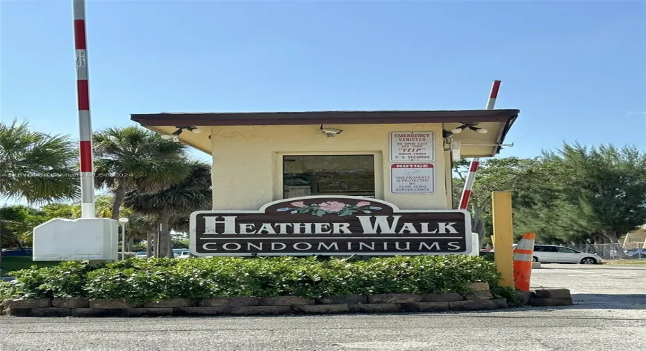 Community Entrance to Heather Walk