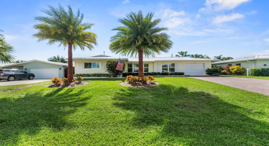 3854 Carnation Circle, Palm Beach Gardens, Florida 33410, 2 Bedrooms Bedrooms, ,2 BathroomsBathrooms,Single Family,For Sale,Carnation,RX-10974868