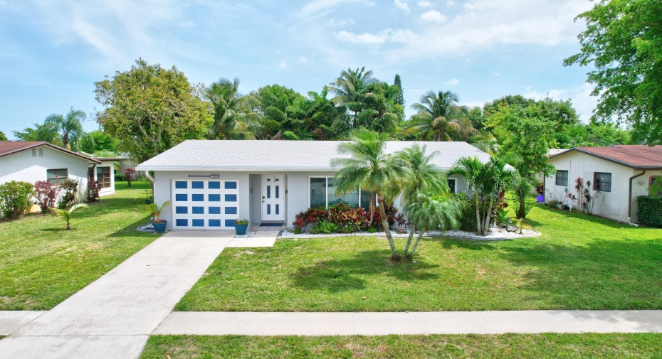 14680 Sunny Waters Lane, Delray Beach, Florida 33484, 2 Bedrooms Bedrooms, ,2 BathroomsBathrooms,Single Family,For Sale,Sunny Waters,RX-10974927