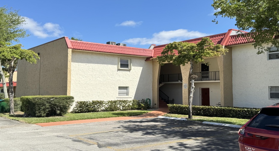 178 Lake Evelyn Drive, West Palm Beach, Florida 33411, 1 Bedroom Bedrooms, ,1 BathroomBathrooms,Condominium,For Sale,Lake Evelyn,1,RX-10978498