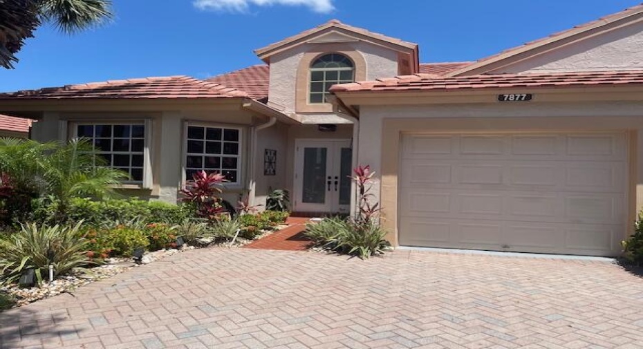 7877 Lake Sands Drive, Delray Beach, Florida 33446, 2 Bedrooms Bedrooms, ,2 BathroomsBathrooms,A,For Sale,Lake Sands,RX-10978645