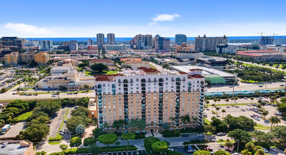 616 Clearwater Park Road Unit 812, West Palm Beach, Florida 33401, 2 Bedrooms Bedrooms, ,2 BathroomsBathrooms,Condominium,For Sale,Clearwater Park,8,RX-10978921