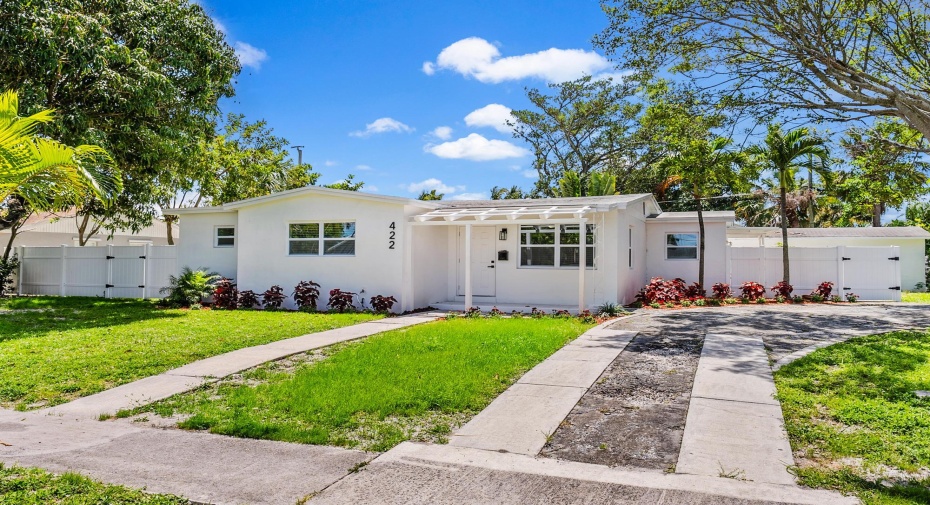 422 Churchill Road, West Palm Beach, Florida 33405, 3 Bedrooms Bedrooms, ,2 BathroomsBathrooms,Single Family,For Sale,Churchill,RX-10979890