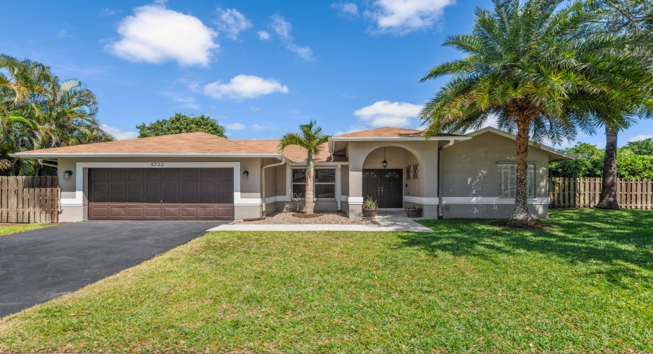 4232 SW 78th Drive, Davie, Florida 33328, 3 Bedrooms Bedrooms, ,2 BathroomsBathrooms,Single Family,For Sale,78th,RX-10979876