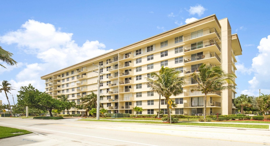 1009 N Ocean Boulevard Unit 709, Pompano Beach, Florida 33062, 2 Bedrooms Bedrooms, ,2 BathroomsBathrooms,Condominium,For Sale,Ocean,7,RX-10983993