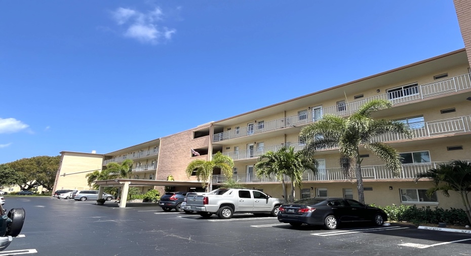 2520 NE 1st Court Unit 403, Boynton Beach, Florida 33435, 1 Bedroom Bedrooms, ,1 BathroomBathrooms,Condominium,For Sale,1st,4,RX-10980237