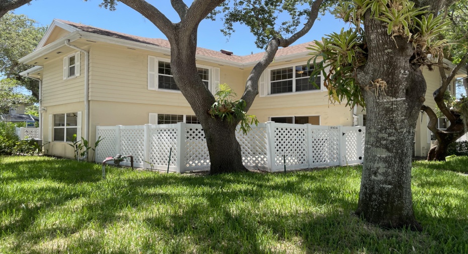 8143 Bridgewater Court Unit 43a, Lake Clarke Shores, Florida 33406, 2 Bedrooms Bedrooms, ,2 BathroomsBathrooms,Townhouse,For Sale,Bridgewater,RX-10981263