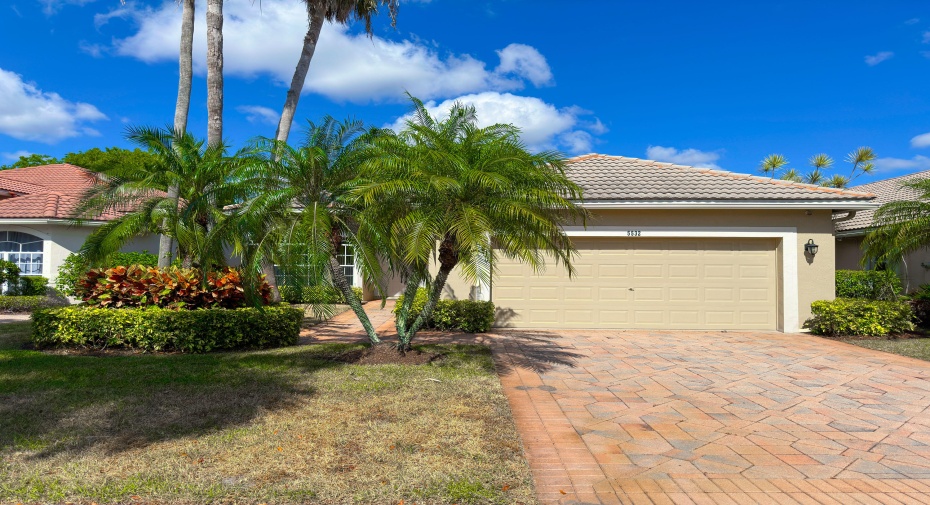 5532 Fountains Drive, Lake Worth, Florida 33467, 3 Bedrooms Bedrooms, ,2 BathroomsBathrooms,Single Family,For Sale,Fountains,RX-10982611