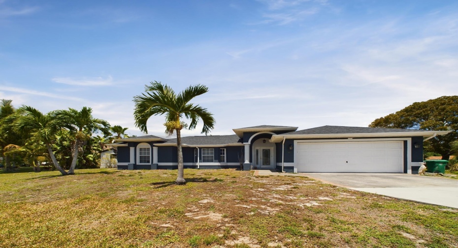 102 SW Bedford Road, Port Saint Lucie, Florida 34953, 3 Bedrooms Bedrooms, ,2 BathroomsBathrooms,Single Family,For Sale,Bedford,RX-10982353