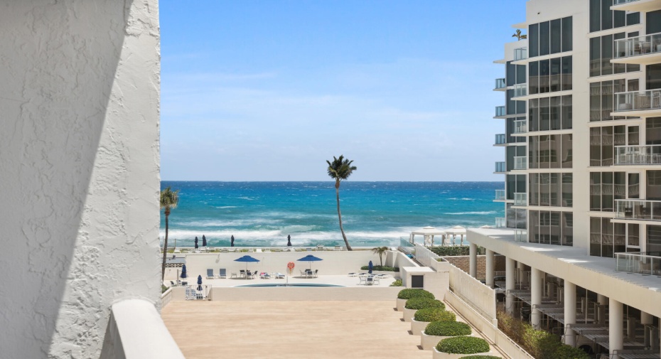 3570 S Ocean Boulevard Unit 510, South Palm Beach, Florida 33480, 2 Bedrooms Bedrooms, ,2 BathroomsBathrooms,Condominium,For Sale,Ocean,5,RX-10982749