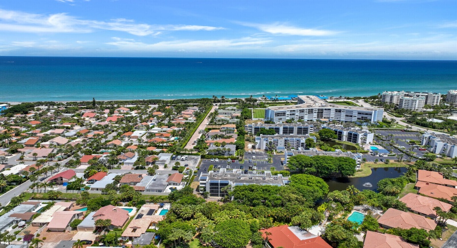 1605 S Us Highway 1 Unit E401, Jupiter, Florida 33477, 2 Bedrooms Bedrooms, ,2 BathroomsBathrooms,Condominium,For Sale,Us Highway 1,4,RX-10982626