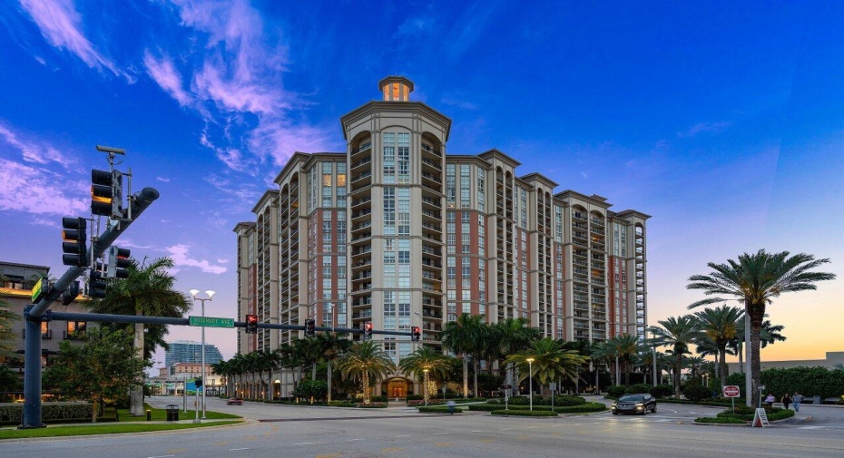 550 Okeechobee Boulevard Unit 1408, West Palm Beach, Florida 33401, 2 Bedrooms Bedrooms, ,2 BathroomsBathrooms,Condominium,For Sale,Okeechobee,14,RX-10982562
