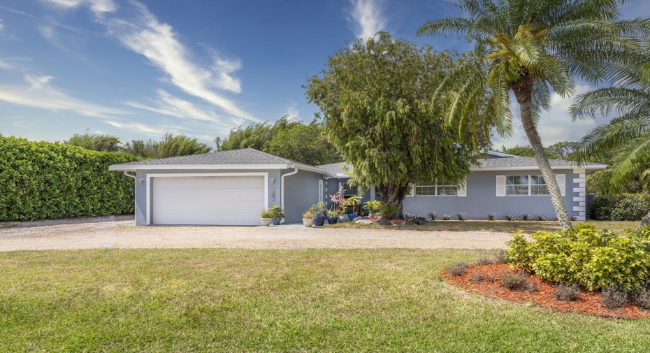 723 NW Spruce Ridge Drive, Stuart, Florida 34994, 4 Bedrooms Bedrooms, ,3 BathroomsBathrooms,Single Family,For Sale,Spruce Ridge,RX-10984026