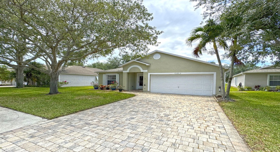 1405 10th Manor, Vero Beach, Florida 32960, 4 Bedrooms Bedrooms, ,2 BathroomsBathrooms,Single Family,For Sale,10th,RX-10984392