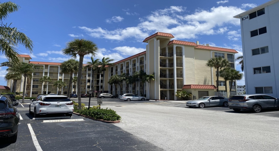 100 Paradise Harbour Boulevard Unit 512, North Palm Beach, Florida 33408, 2 Bedrooms Bedrooms, ,2 BathroomsBathrooms,Condominium,For Sale,Paradise Harbour,5,RX-10985024