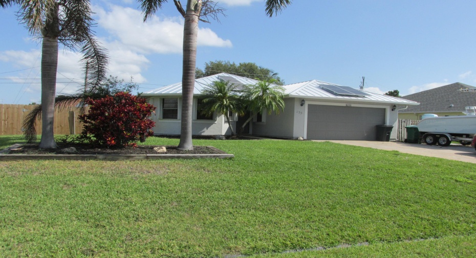 135 SW South Wakefield Circle, Port Saint Lucie, Florida 34953, 3 Bedrooms Bedrooms, ,2 BathroomsBathrooms,Single Family,For Sale,South Wakefield,RX-10985200