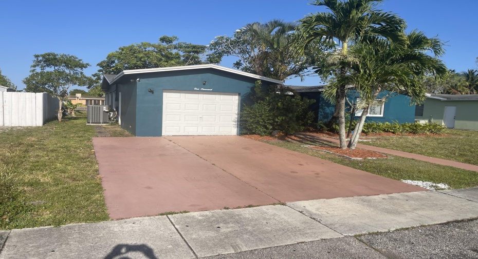 1000 SW 67th Avenue, North Lauderdale, Florida 33068, 4 Bedrooms Bedrooms, ,2 BathroomsBathrooms,Single Family,For Sale,67th,RX-10986114