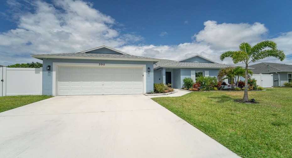 395 SE Whitmore Drive, Port Saint Lucie, Florida 34984, 4 Bedrooms Bedrooms, ,2 BathroomsBathrooms,Single Family,For Sale,Whitmore,RX-10986101