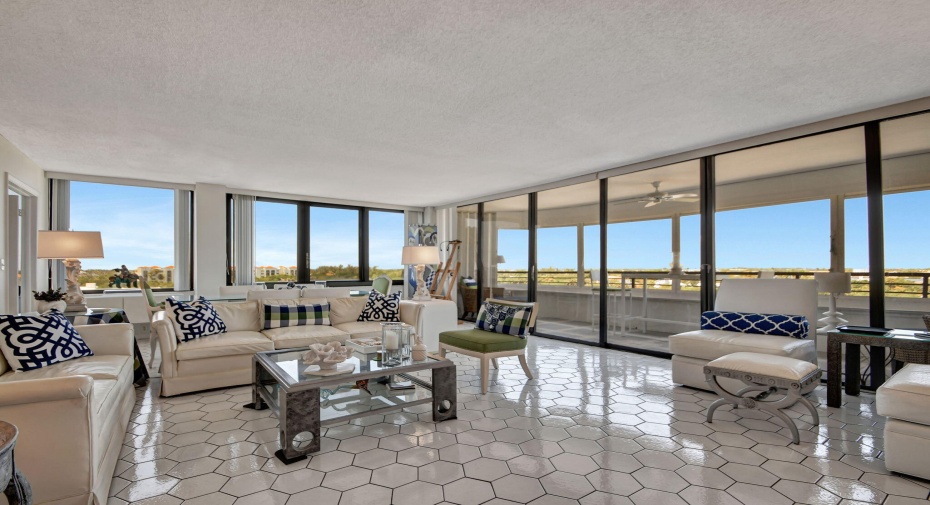 3589 S Ocean Boulevard Unit 707, South Palm Beach, Florida 33480, 2 Bedrooms Bedrooms, ,2 BathroomsBathrooms,Condominium,For Sale,Ocean,7,RX-10987218