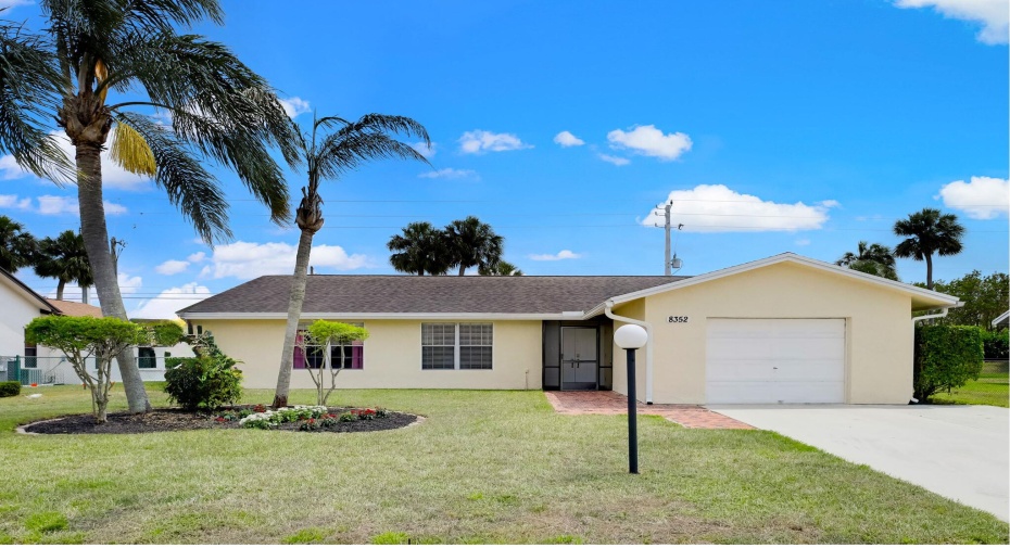 8352 Blue Cypress Drive, Lake Worth, Florida 33467, 4 Bedrooms Bedrooms, ,2 BathroomsBathrooms,Single Family,For Sale,Blue Cypress,1,RX-10987219