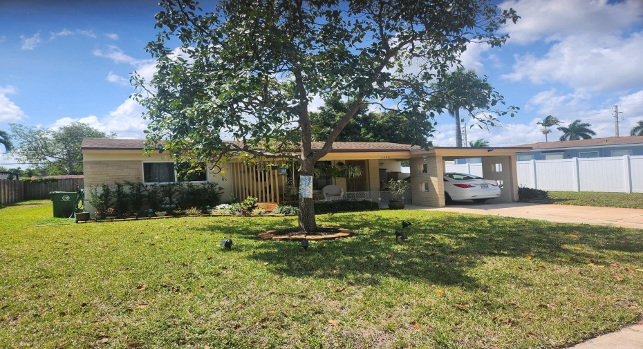3230 SW 17th Street, Fort Lauderdale, Florida 33312, 2 Bedrooms Bedrooms, ,1 BathroomBathrooms,Single Family,For Sale,17th,RX-10987320